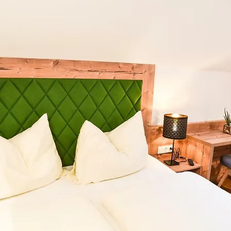 Alpendorf Auszeit Apartment *